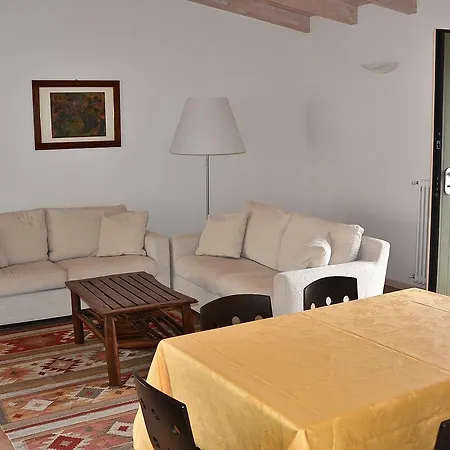 Residenza Alle Torri With Pool Apartment