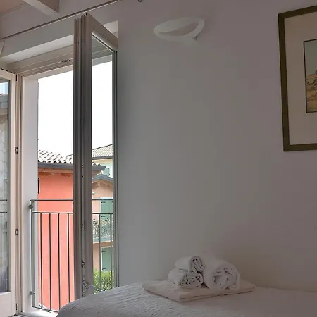 Apartment Residenza Alle Torri With Pool Torri Del Benaco